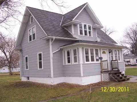 1401 N 2nd St, Henry, IL 61537 photo 9