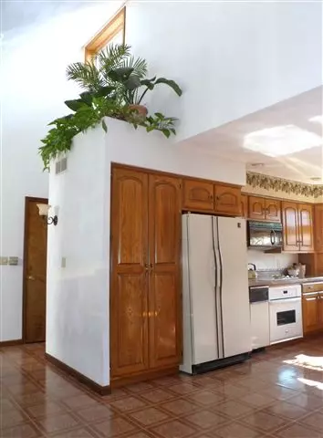 702 E 2nd St, Delavan, IL 61734 photo 8