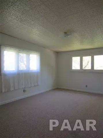 410 Oak, Delavan, IL 61734 photo 8