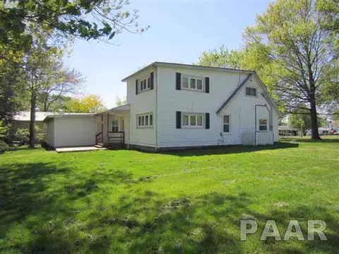 410 Oak, Delavan, IL 61734 photo 4