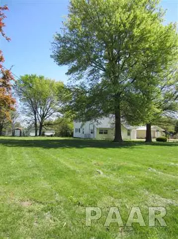 410 Oak, Delavan, IL 61734 photo 3