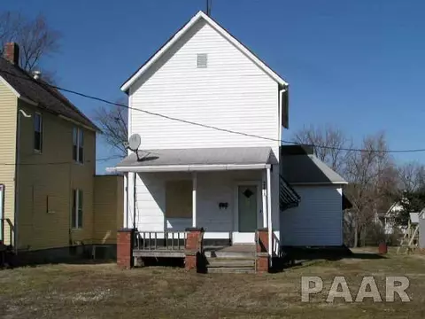 241 E Spruce St, Canton, IL 61520 photo 1