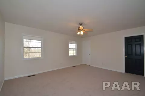 500 Oak Point Rd, Metamora, IL 61548 photo 8