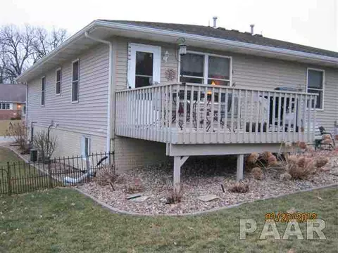 107 Grandview Cir # A, Eureka, IL 61530 photo 8