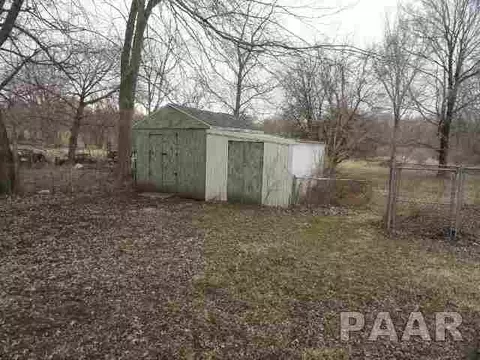 415 E Adams, Washington, IL 61571 photo 13
