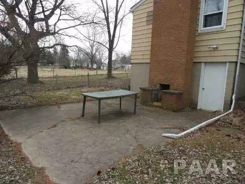 415 E Adams, Washington, IL 61571 photo 12