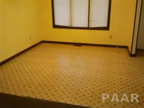 7951 Baughman School Rd, Smithfield, IL 61477 photo 3