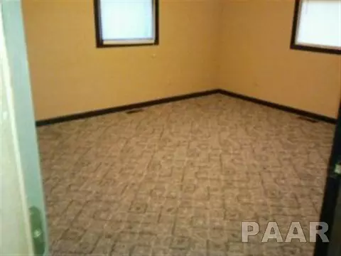 7951 Baughman School Rd, Smithfield, IL 61477 photo 4
