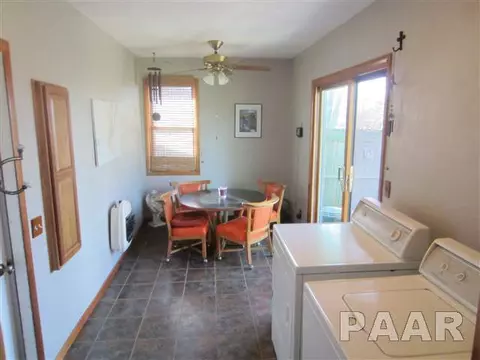 915 E Madison St, Metamora, IL 61548 photo 10