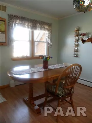 200 E 9th St, Glasford, IL 61533 photo 4