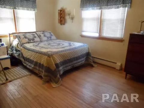 200 E 9th St, Glasford, IL 61533 photo 5