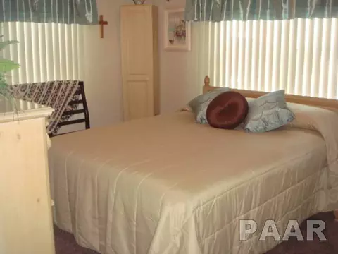 307 Barbara Rd, Pekin, IL 61554 photo 7