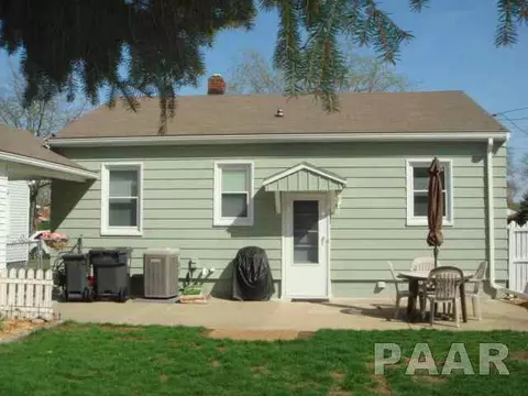 307 Barbara Rd, Pekin, IL 61554 photo 14