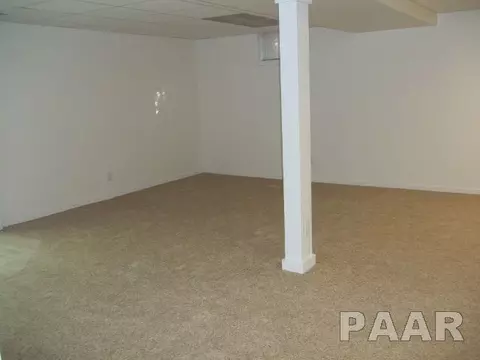 2106 Oak, Eureka, IL 61530 photo 12