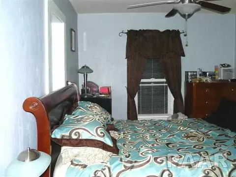 1076 E Sycamore, Canton, IL 61520 photo 10