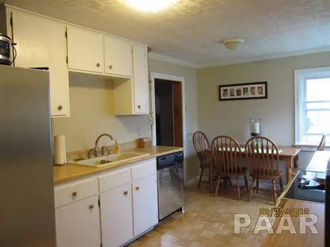 506 N Callender, Eureka, IL 61530 photo 4