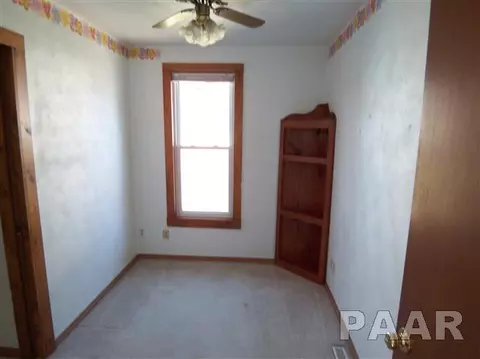621 E Ash, Canton, IL 61520 photo 9