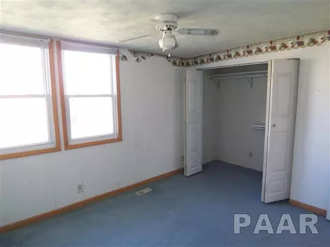 621 E Ash, Canton, IL 61520 photo 8