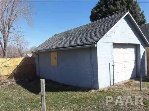 621 E Ash, Canton, IL 61520 photo 10