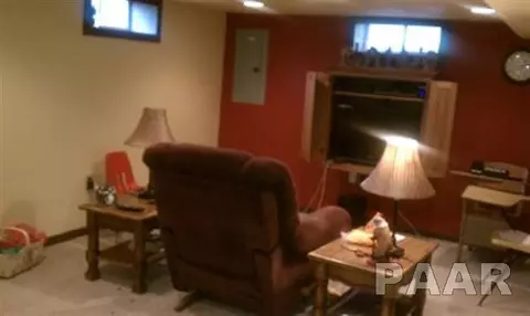 215 E Myrtle, Canton, IL 61520 photo 4