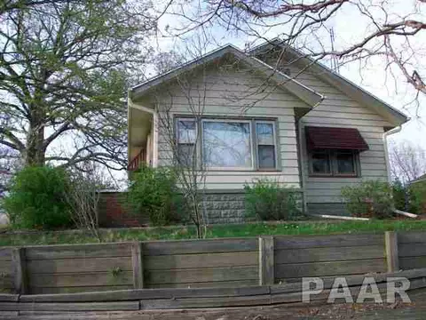 615 W Maple, Canton, IL 61520 photo 1