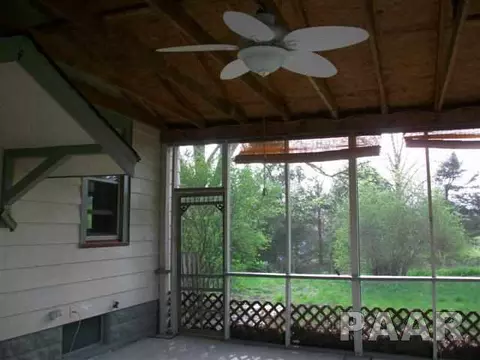 615 W Maple, Canton, IL 61520 photo 8