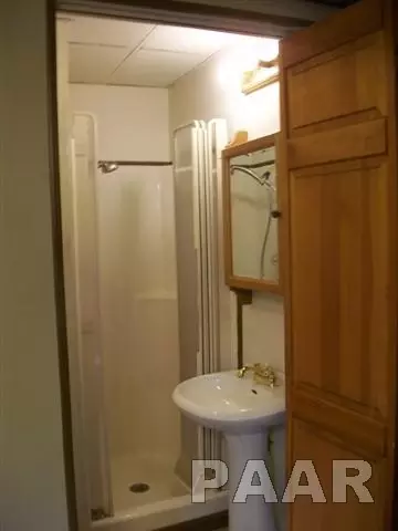 615 W Maple, Canton, IL 61520 photo 12