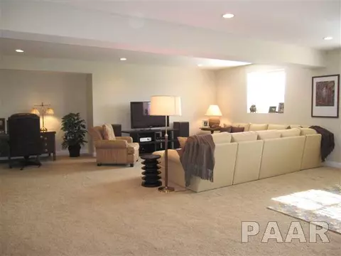 408 Cottingham Ln, Metamora, IL 61548 photo 12