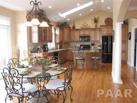 408 Cottingham Ln, Metamora, IL 61548 photo 6