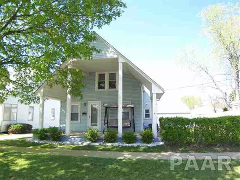 607 Walnut St, Washington, IL 61571 photo 1