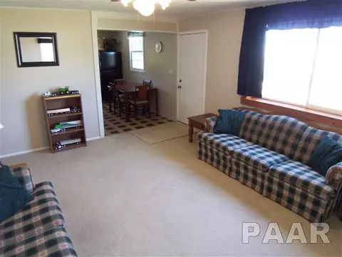 15726 N Centerville Rd, Edelstein, IL 61526 photo 4
