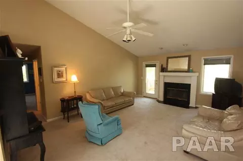 4812 S Queen Aleta Ct, Mapleton, IL 61547 photo 5