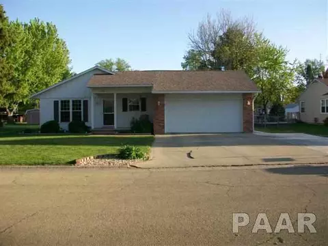 1430 E Locust, Canton, IL 61520 photo 1