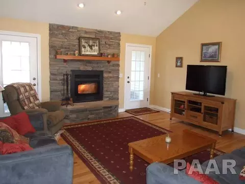 398 Claytons Way, Metamora, IL 61548 photo 8