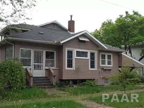 172 E Olive, Canton, IL 61520 photo 1