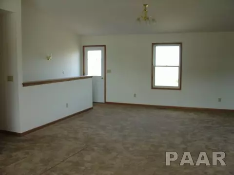 2104 Lexi Dr, Eureka, IL 61530 photo 7