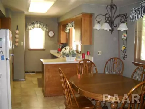 323 N Maple, Toluca, IL 61369 photo 5