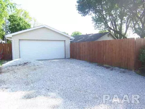 1 Colonial Ct, Washington, IL 61571 photo 12
