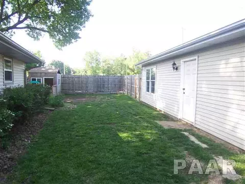 1 Colonial Ct, Washington, IL 61571 photo 11