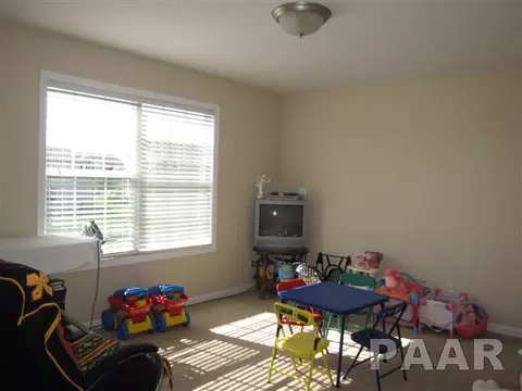 11613 N Dunmore Dr, Dunlap, IL 61525 photo 8
