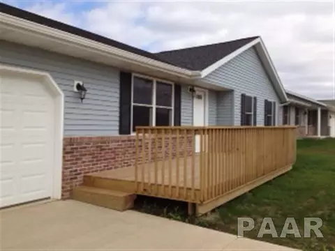 2106 Lexi Dr, Eureka, IL 61530 photo 2