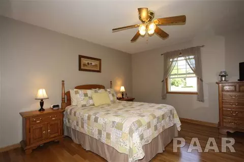 311 Pinecrest Dr, Germantown Hills, IL 61548 photo 7