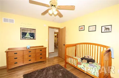 311 Pinecrest Dr, Germantown Hills, IL 61548 photo 9