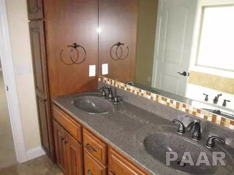 801 Stonebridge, Metamora, IL 61548 photo 9