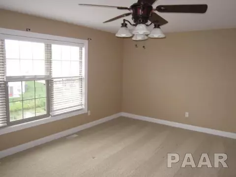 801 Stonebridge, Metamora, IL 61548 photo 4