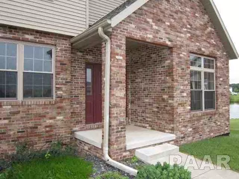 801 Stonebridge, Metamora, IL 61548 photo 2