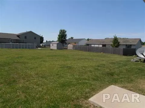 2102 Cody Dr, Eureka, IL 61530 photo 15