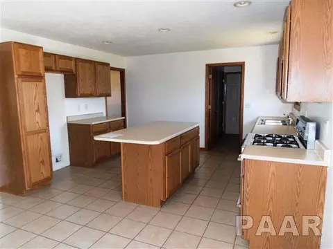 2102 Cody Dr, Eureka, IL 61530 photo 5