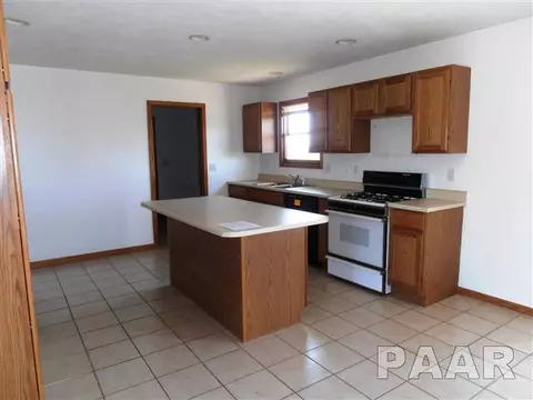 2102 Cody Dr, Eureka, IL 61530 photo 4