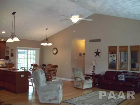 3911 S Fauser, Mapleton, IL 61547 photo 10